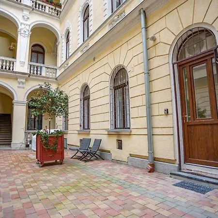 Boutique In Akacfa Street Apartamento
